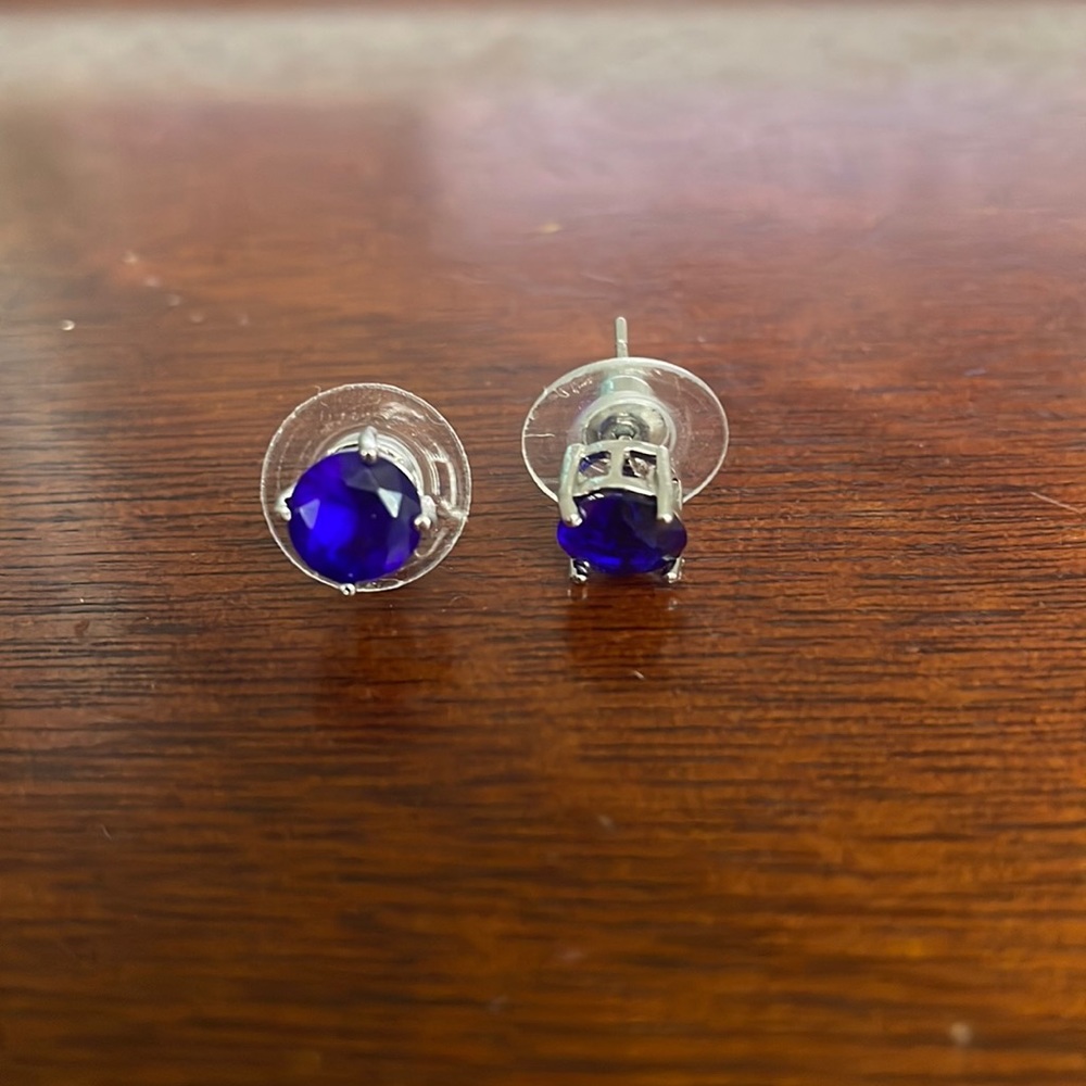 Effy silver studs with tanzanite stone